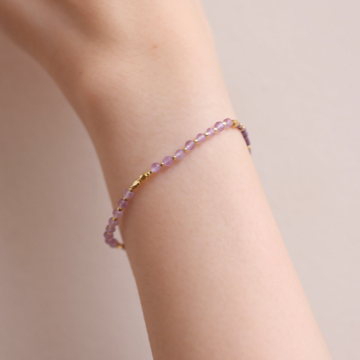 Amethyst beaded bracelet