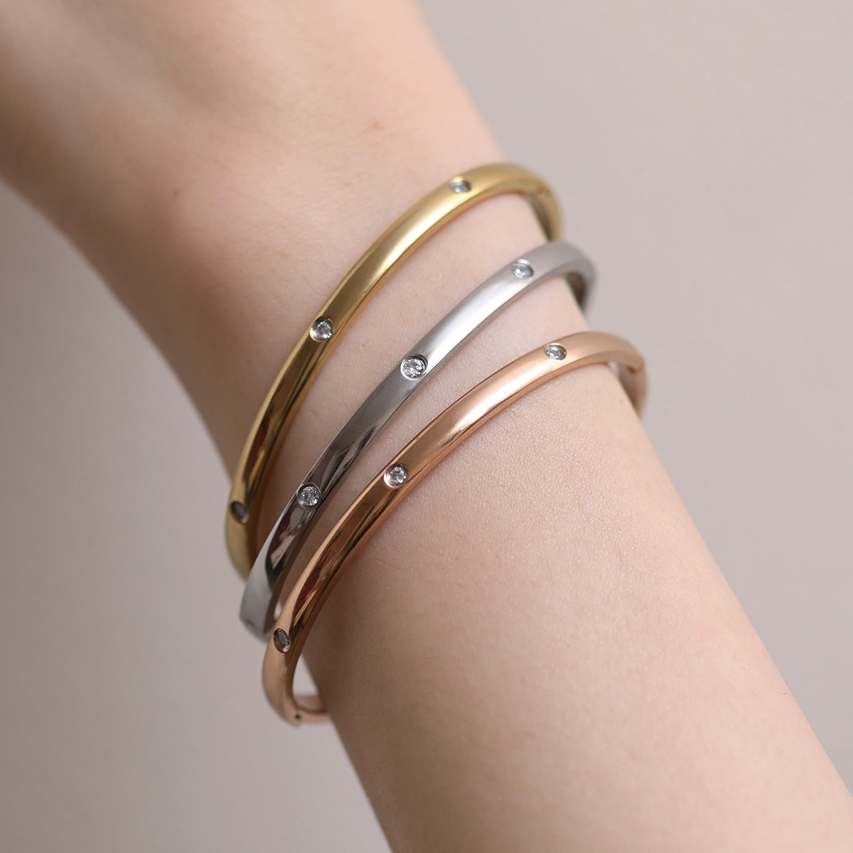 simple cubic thin bangle